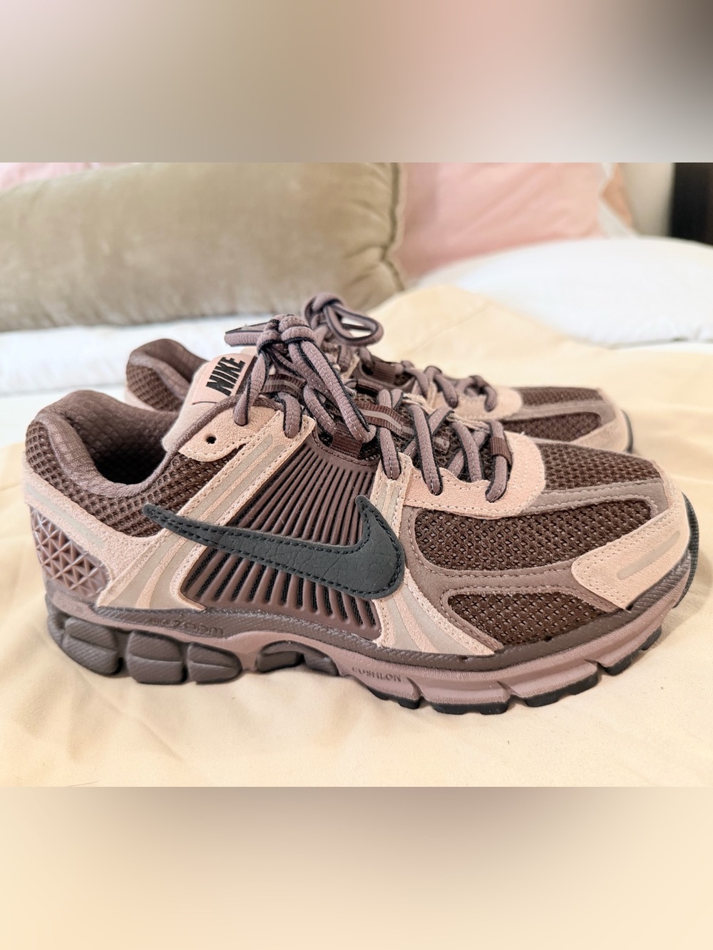 Nike Zoom Vomero 5 "Plum Eclipse" (Style Code: FV1166-200)